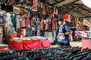 BIB: 
                            <button type="button" onclick="openModal(25557604)" class="btn btn-primary btn-sm float-right btn-popup" data-toggle="modal" data-target=".modal-high-quality">
                        <i class="fas fa-shopping-cart"></i> Add to Cart
                    </button>
                                            <button type="button" onclick="isThisMe(25557604, true)" class="btn btn-success btn-sm float-right btn-popup btn-isme hidden" data-toggle="tooltip" data-placement="bottom" title="นี่คือรูปของคุณใช่ไหม คลิกที่นี่เพื่อเอาเข้าอัลบั้ม">
                        <i class="fas fa-plus"></i> Add to album
                    </button>
                    <button type="button" onclick="isThisMe(25557604, false)" class="btn btn-warning btn-sm float-right btn-popup btn-isnotme hidden">
                        <i class="fas fa-ban"></i> Remove from album
                    </button>